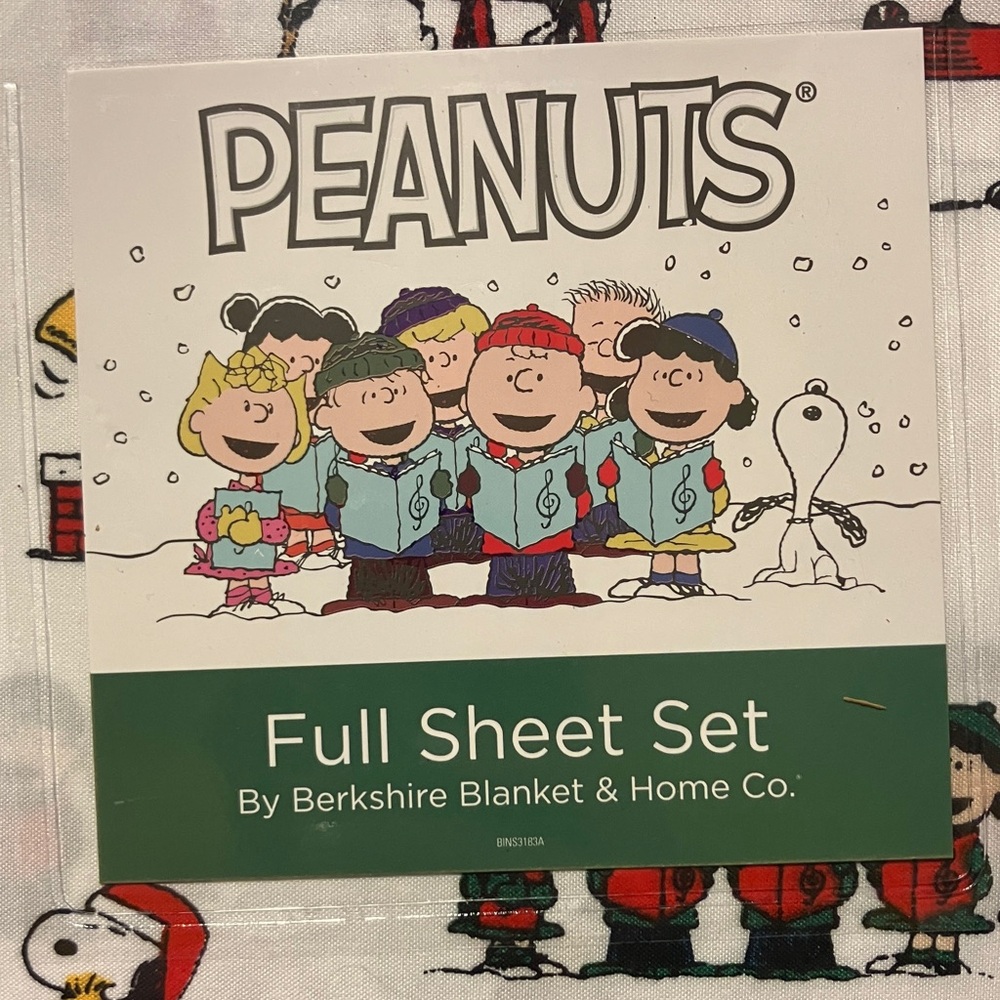 SNOOPY PEANUTS AND THE GANG FULLSHEET SET NEW IN PACKAGING CHRISTMAS CAROLING